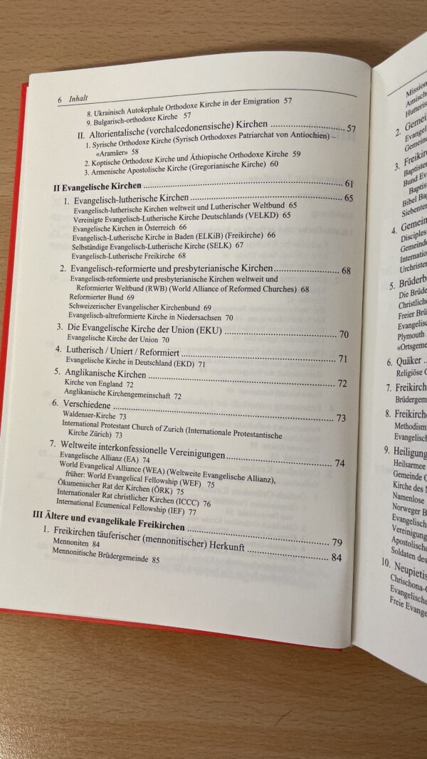 Buch <br><b>Kirchen, Sekten, Religionen - Top Zustand, wie neu!</b> - Image 3